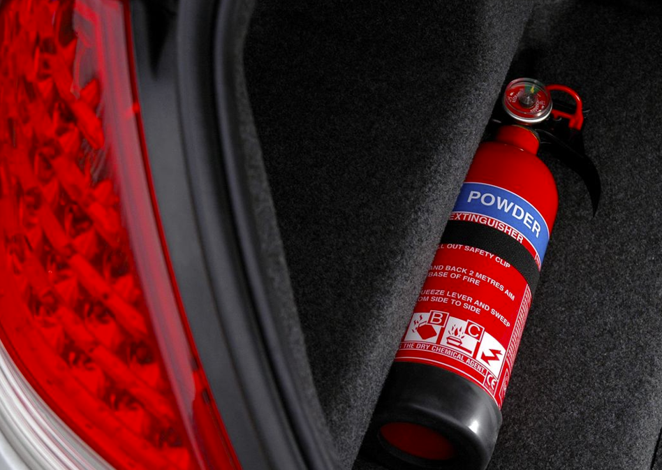 Obowiązkowe wyposażenie auta – co warto wiedzieć?